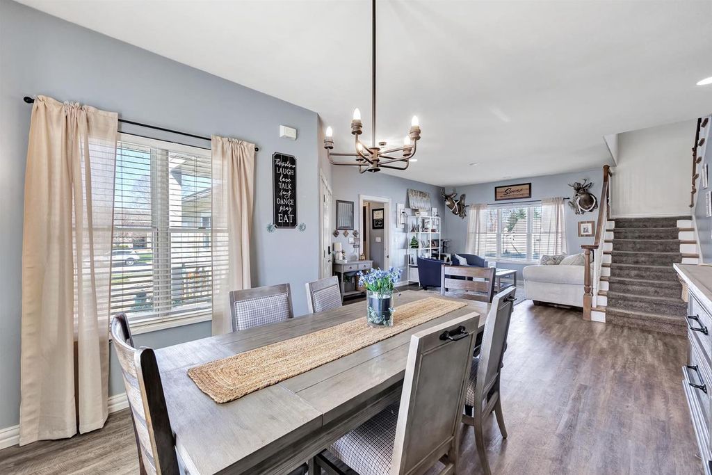 Photo of 1566 Belle Plane CIRCLE, Green Bay, WI 54313 (MLS # 50324045)