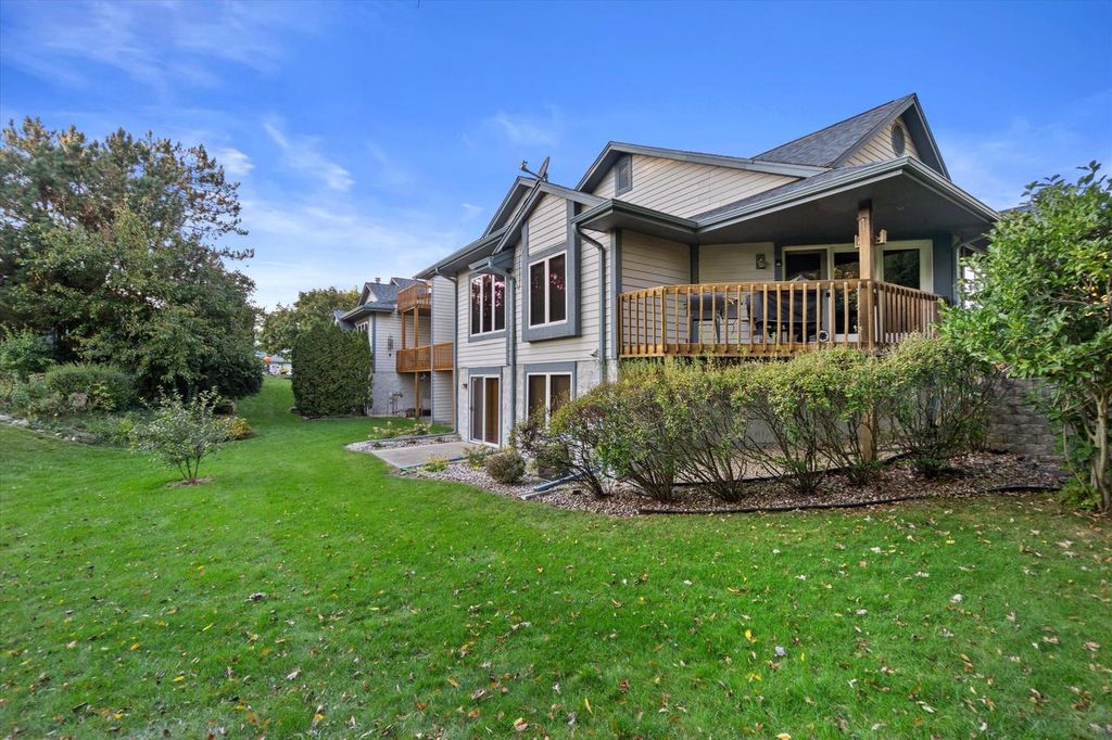 Photo of 613 Bay View ROAD, Mukwonago, WI 53149 (MLS # 1940795)