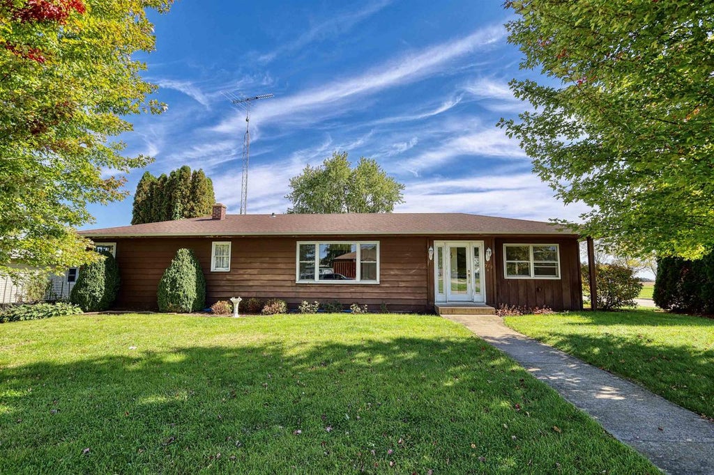 Photo of 722 S Jefferson STREET, Cuba City, WI 53807 (MLS # 2034432)