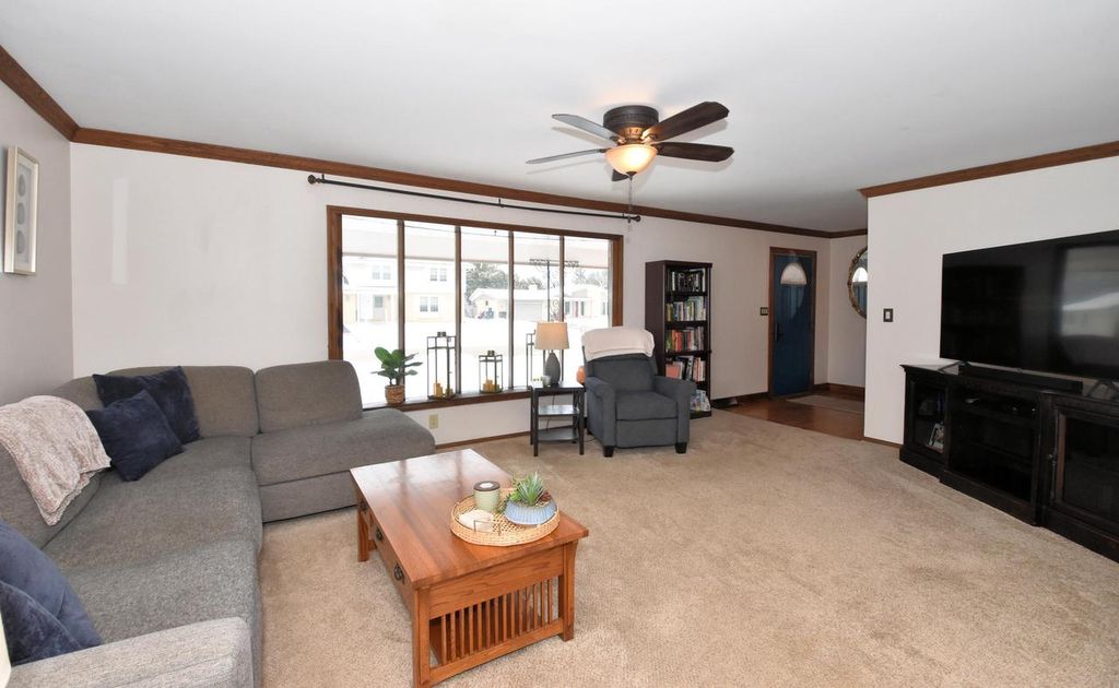 Photo of 631 Hialeah DRIVE, Racine, WI 53402 (MLS # 1944435)