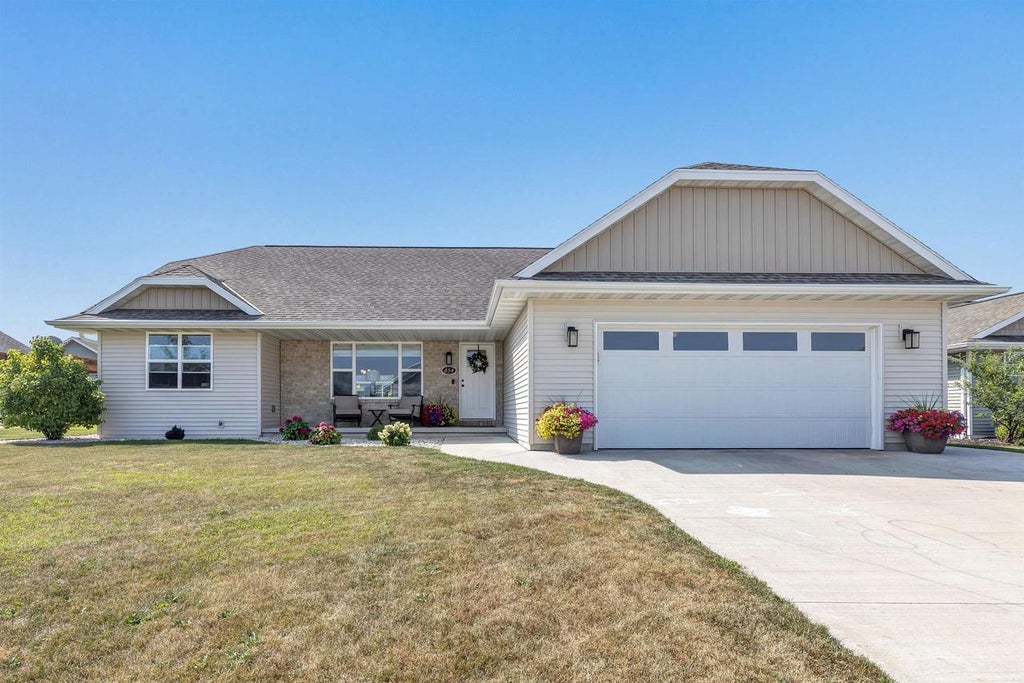 Photo of 854 Roth ROAD, De Pere, WI 54115 (MLS # 50331443)