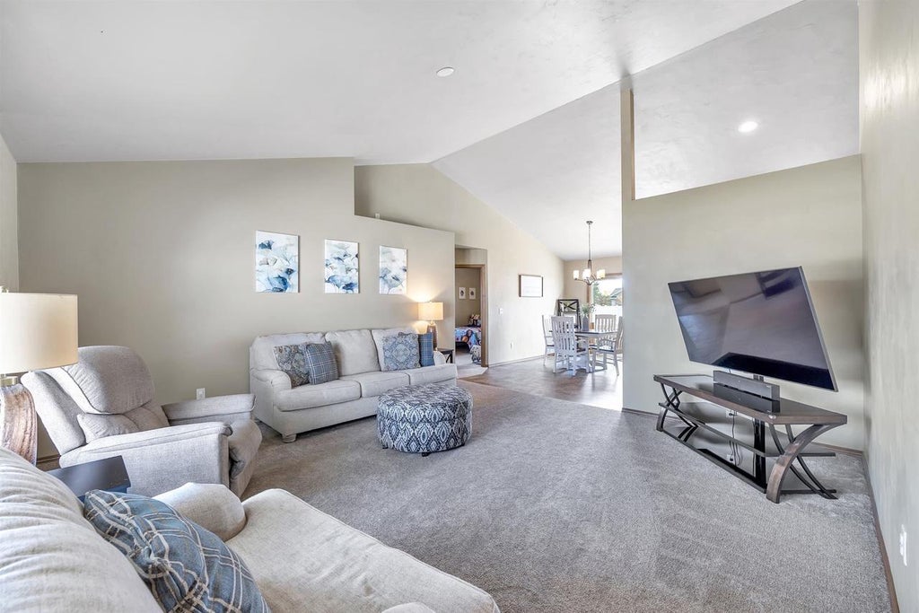 Photo of 854 Roth ROAD, De Pere, WI 54115 (MLS # 50331443)