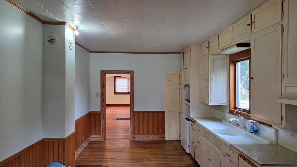 Photo of 775 Westview STREET, Cleveland, WI 53015 (MLS # 1939961)