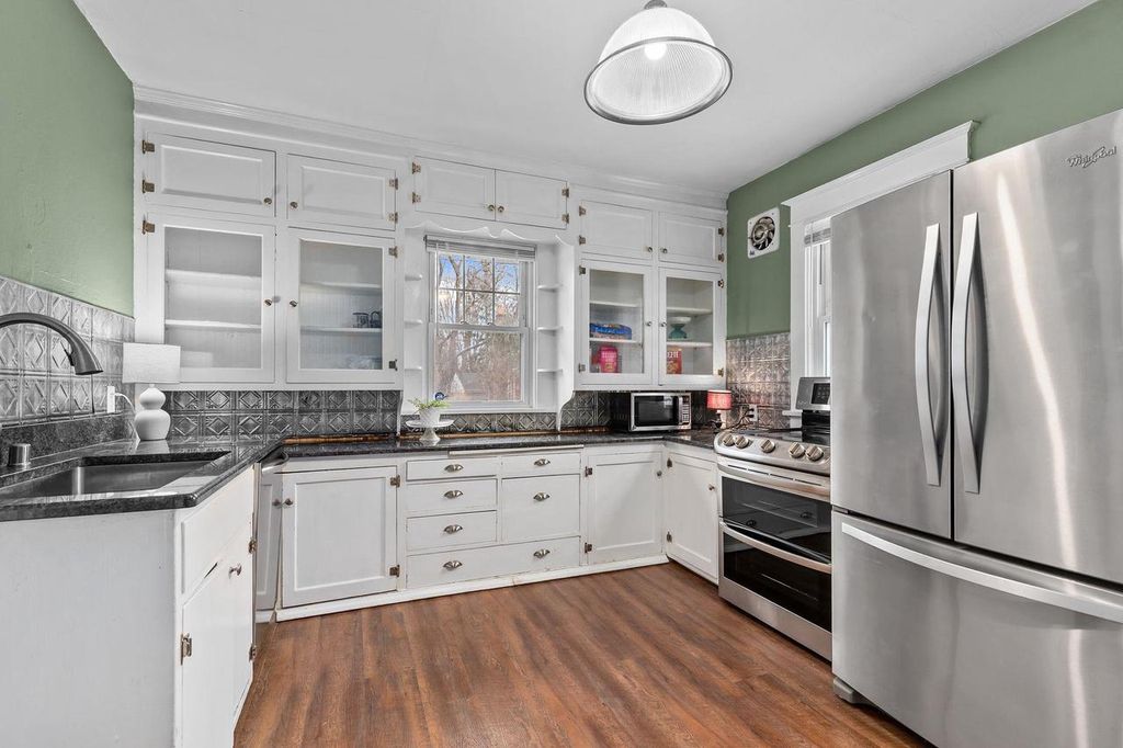 Photo of 303 N Outagamie STREET, Appleton, WI 54914 (MLS # 50321903)