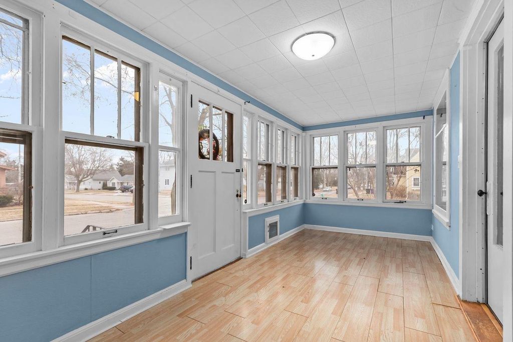 Photo of 303 N Outagamie STREET, Appleton, WI 54914 (MLS # 50321903)