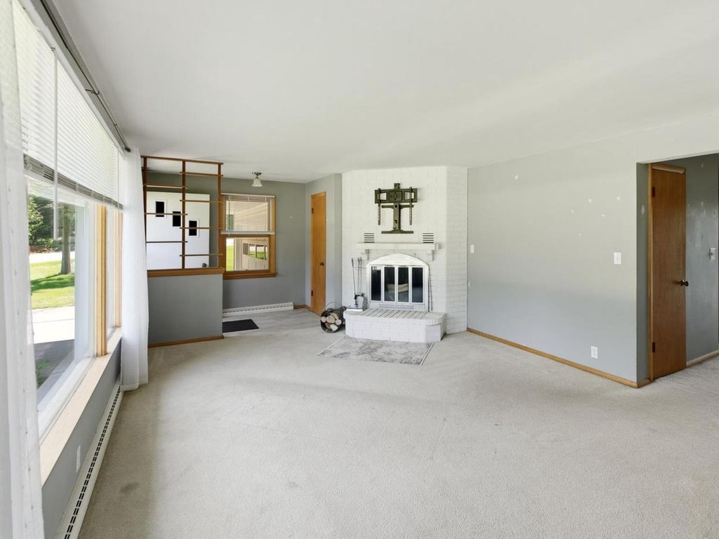 Photo of 1843 Palisades DRIVE, Appleton, WI 54915 (MLS # 50328815)