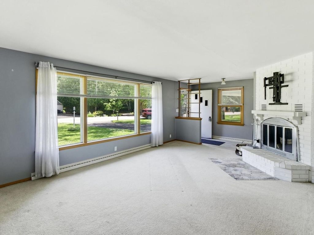 Photo of 1843 Palisades DRIVE, Appleton, WI 54915 (MLS # 50328815)