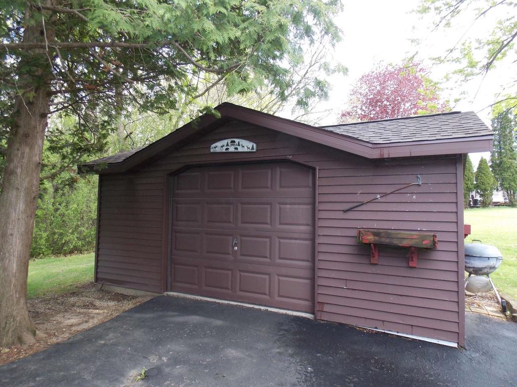 Photo of 355 Skyline DRIVE, Edgerton, WI 53534 (MLS # 2022563)