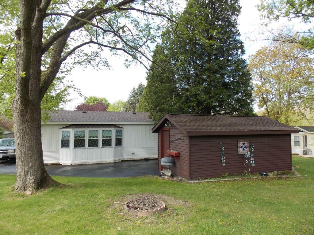 Photo of 355 Skyline DRIVE, Edgerton, WI 53534 (MLS # 2022563)