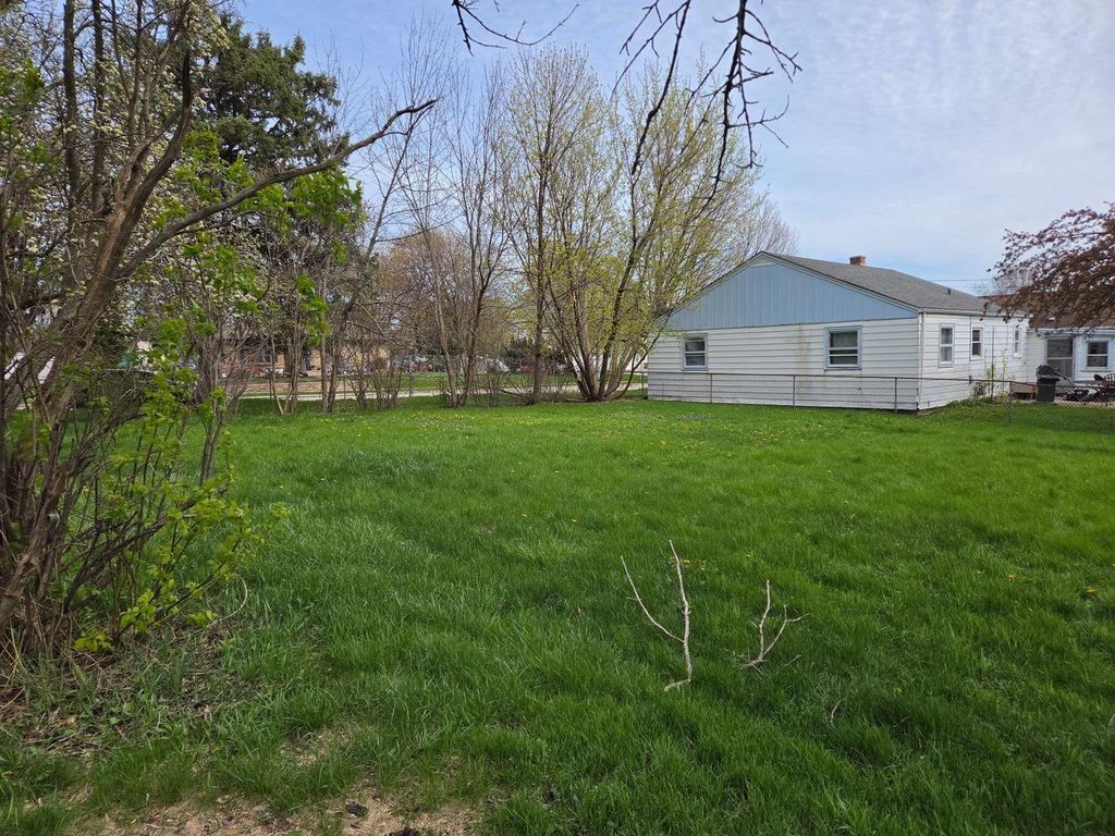 Photo of 5510 52nd AVENUE, Kenosha, WI 53144 (MLS # 1958605)