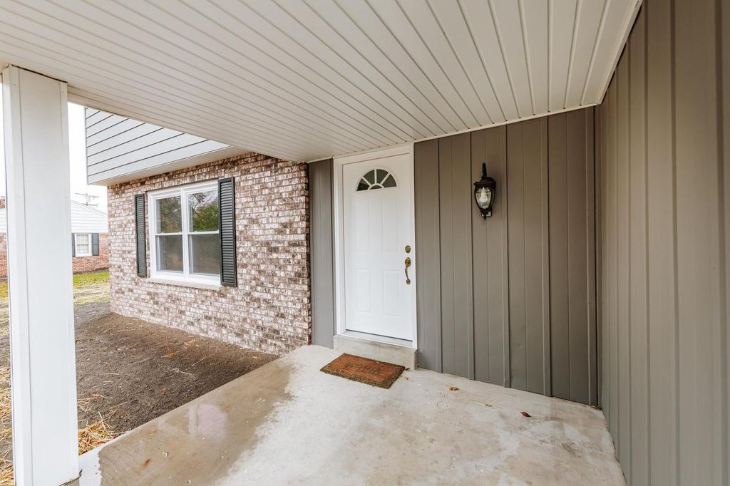 Photo of 439 W Mall ROAD, Glendale, WI 53217 (MLS # 1940385)