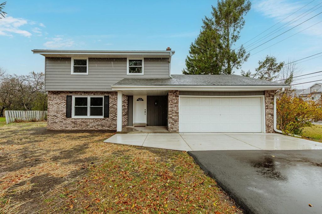 Photo of 439 W Mall ROAD, Glendale, WI 53217 (MLS # 1940385)