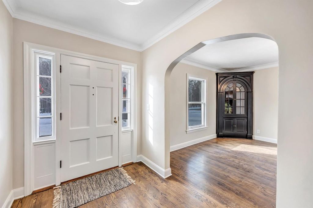 Photo of 1306 E Forest AVENUE, Neenah, WI 54956 (MLS # 50321141)