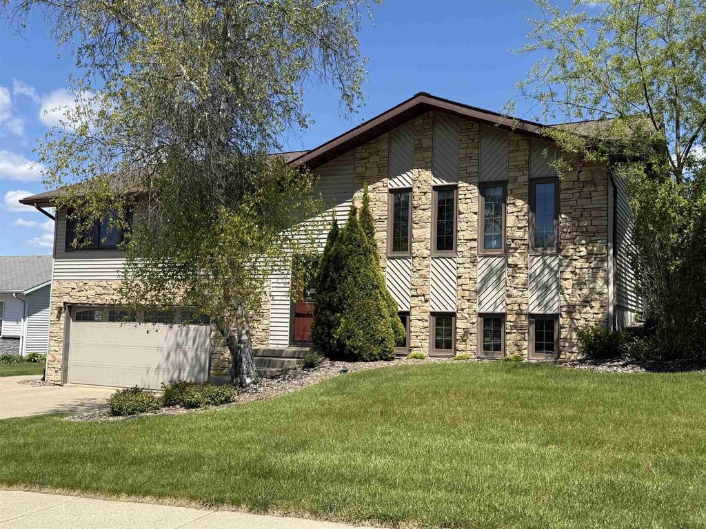 Photo of 813 Alderman STREET, Tomah, WI 54660 (MLS # 2023018)