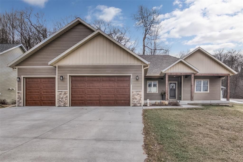 Photo of 4604 Village Terrace Court, Eau Claire, WI 54702 (MLS # 1599182)