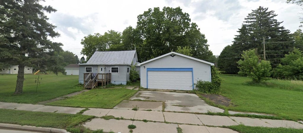 Photo of 1615 Main STREET, Oconto, WI 54153 (MLS # 50327253)