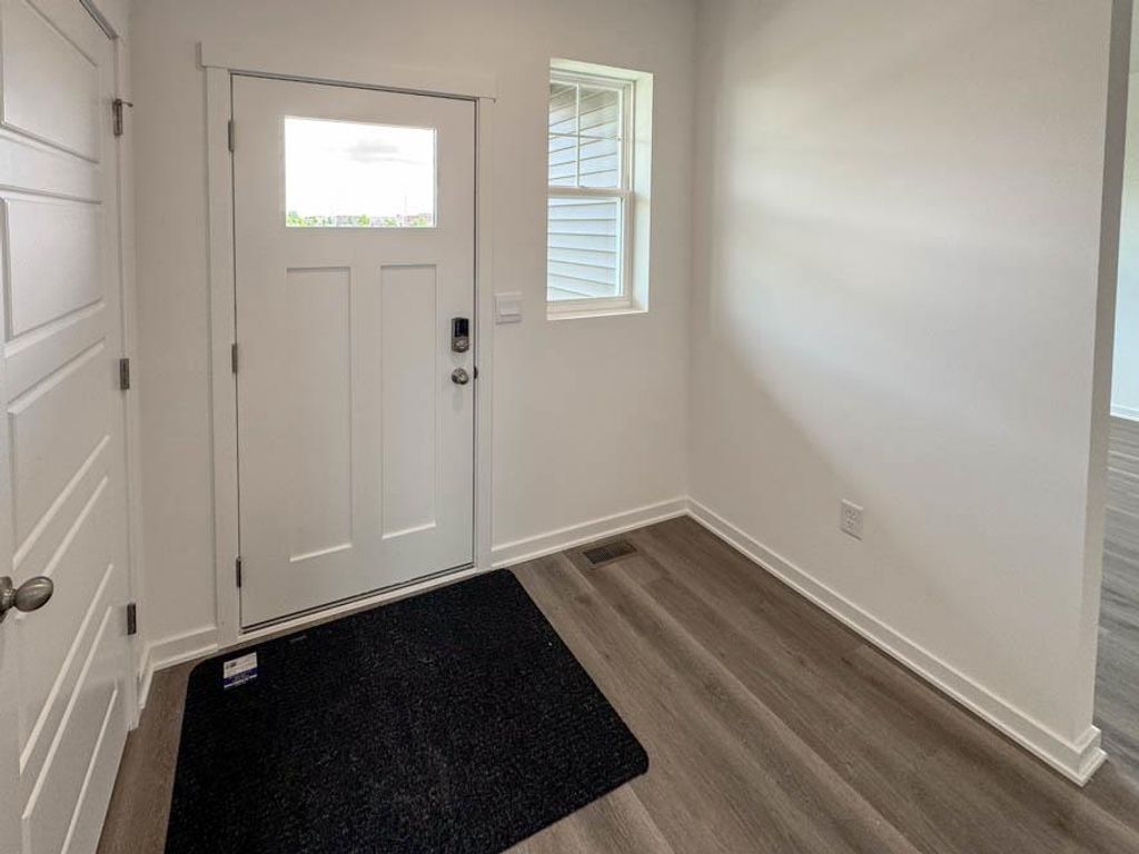 Photo of 547 Oak Opening DRIVE, Stoughton, WI 53589 (MLS # 2018794)