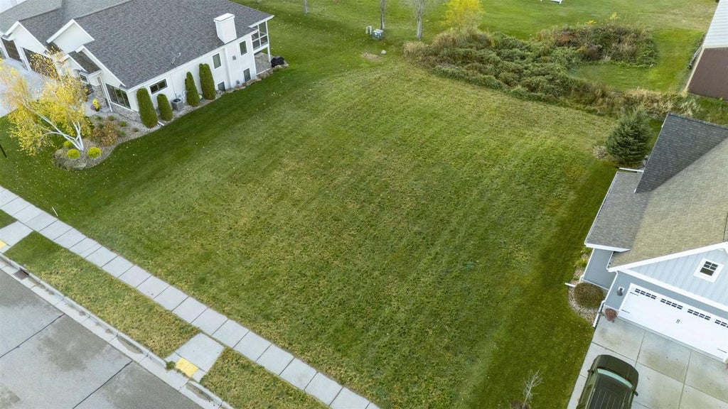 Photo of 10013 Shadow Ridge TRAIL, Middleton, WI 53562 (MLS # 2035713)