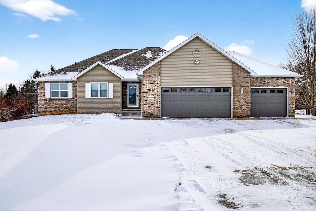 Photo of W2967 Farmstead DRIVE, Appleton, WI 54915 (MLS # 50320339)