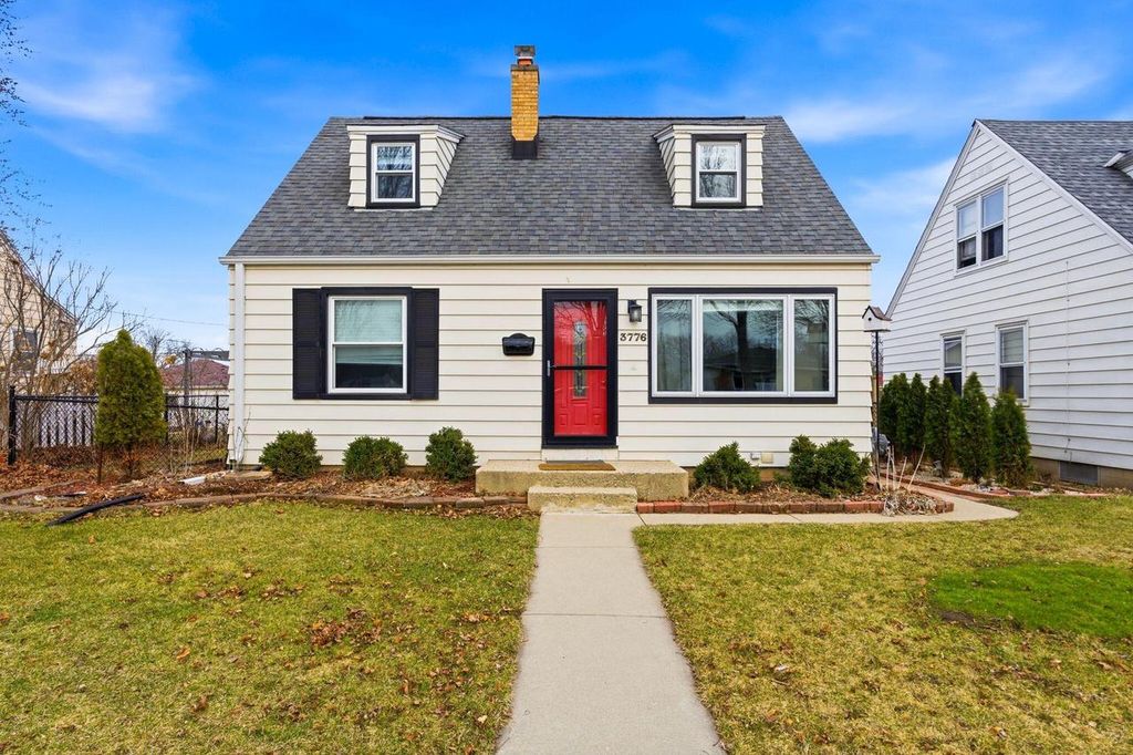 Photo of 3776 N 98th STREET, Milwaukee, WI 53222 (MLS # 1953242)