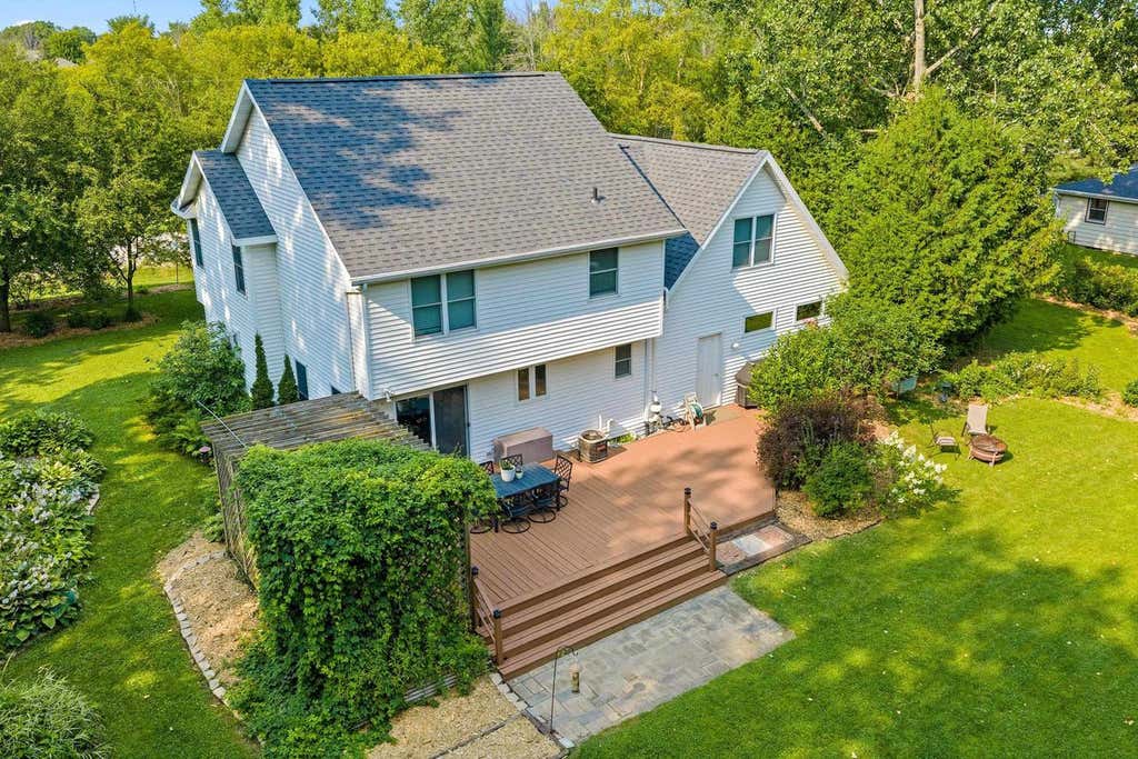 Photo of 5036 E Ronsman ROAD, New Franken, WI 54229 (MLS # 50329978)