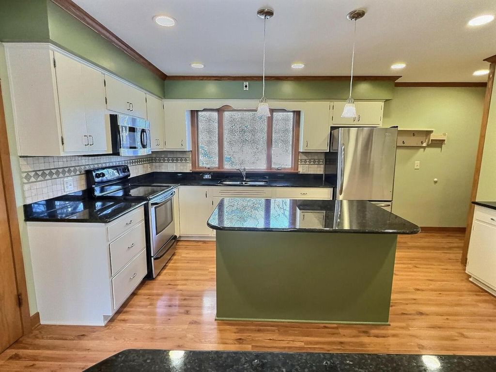 Photo of 612 S Westfield STREET, Oshkosh, WI 54902 (MLS # 50321527)