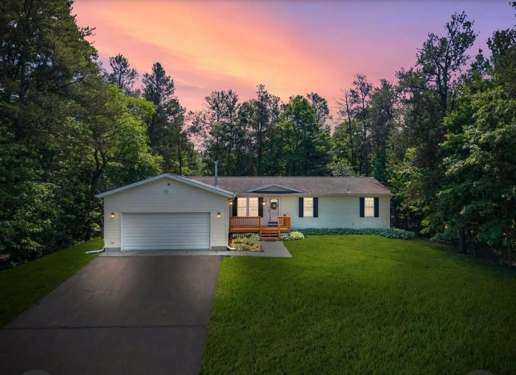 Photo of 256 Dogwood LANE, Wisconsin Dells, WI 53965 (MLS # 2014144)