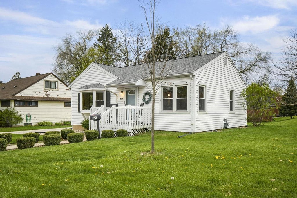 Photo of 424 Martin STREET, Sun Prairie, WI 53590 (MLS # 2023116)