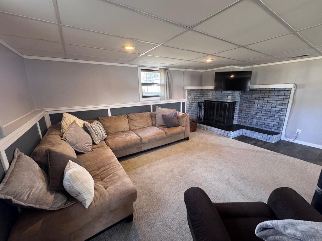 Photo of 1332 Sunray LANE, Green Bay, WI 54313 (MLS # 50321653)