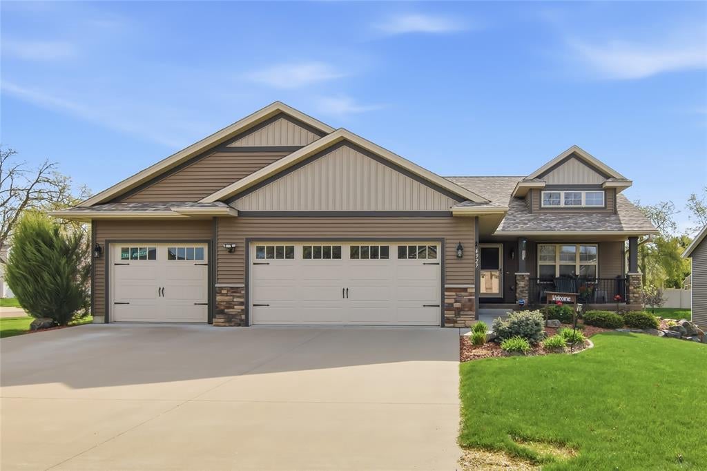 Photo of 4929 Running Deer DRIVE, Eau Claire, WI 54703 (MLS # 1600576)