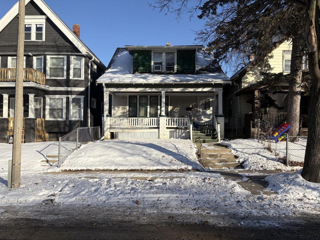 Photo of 3162 N 16th STREET, Milwaukee, WI 53206 (MLS # 1948583)