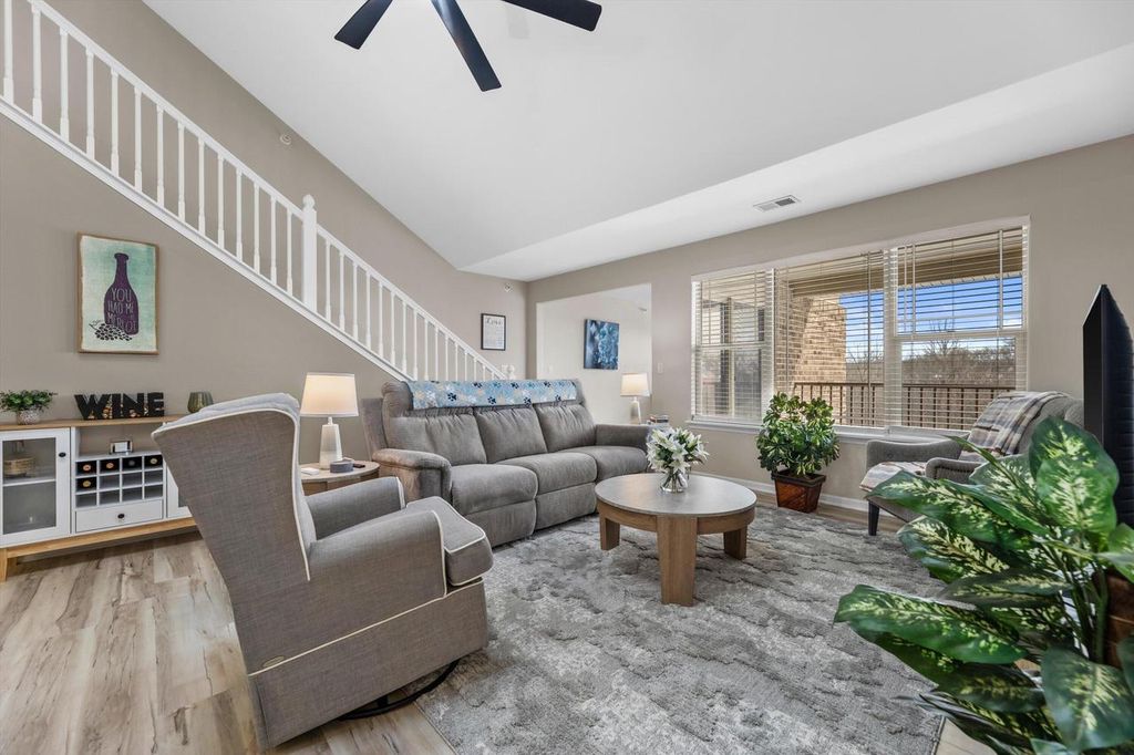 Photo of 2955 W Drexel AVENUE #409, Franklin, WI 53132 (MLS # 1948133)