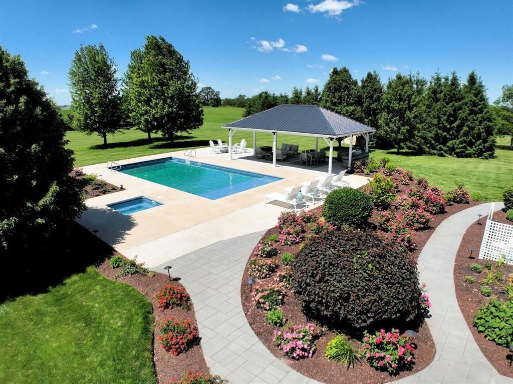 Photo of 5021 Sherwood COURT, Burlington, WI 53105 (MLS # 2015334)