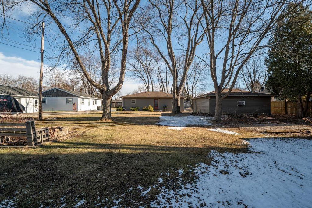 Photo of 6 Timmer LANE, Mount Pleasant, WI 53406 (MLS # 1947155)