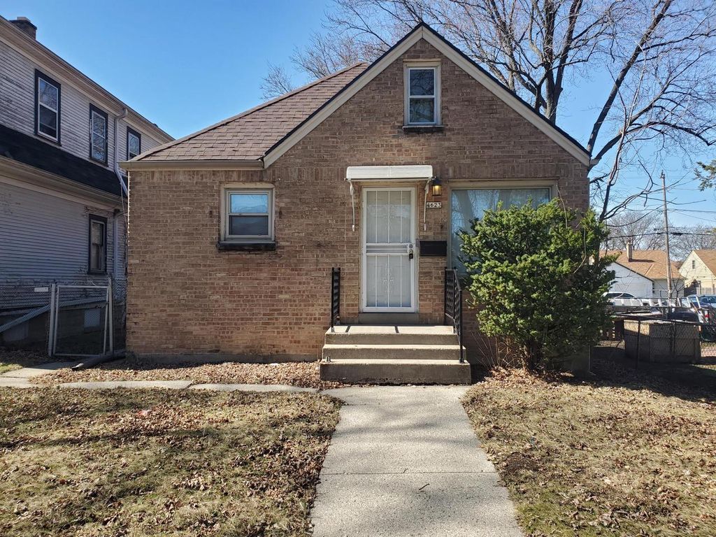 Photo of 4623 N 38th STREET, Milwaukee, WI 53209 (MLS # 1954731)