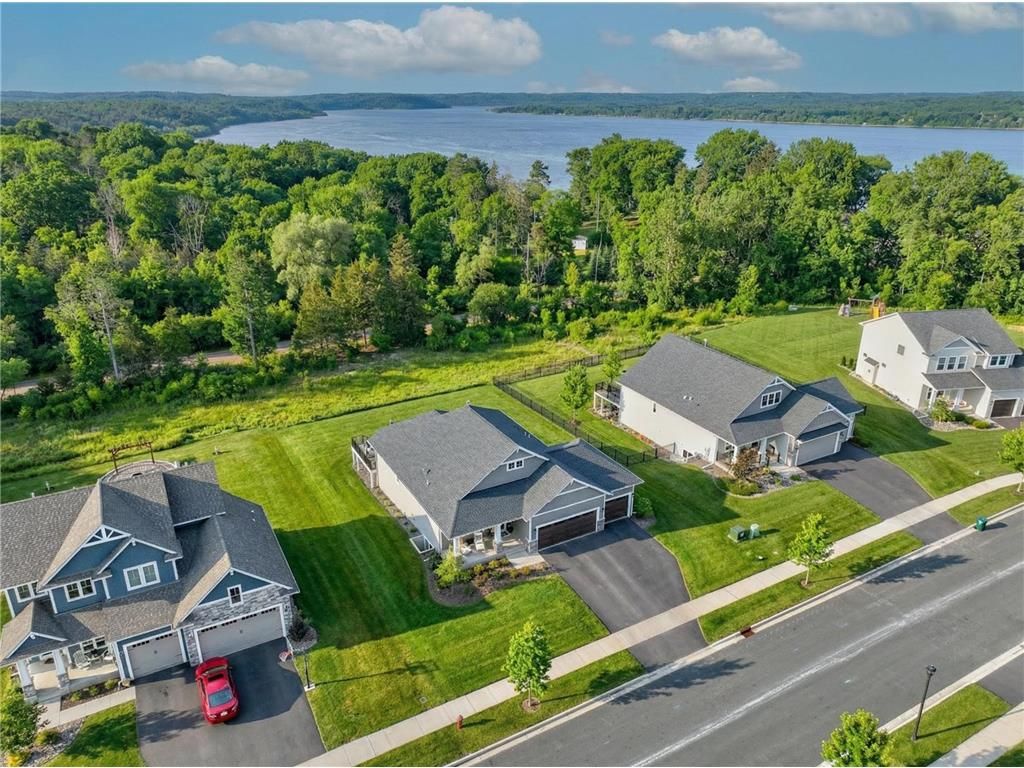 Photo of 1446 Lee CIRCLE, Hudson, WI 54016 (MLS # 7043973)