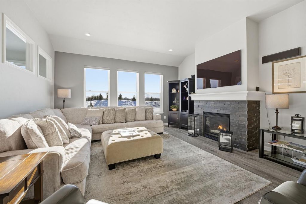 Photo of 3324 Evening Star DRIVE, Green Bay, WI 54311 (MLS # 50319560)