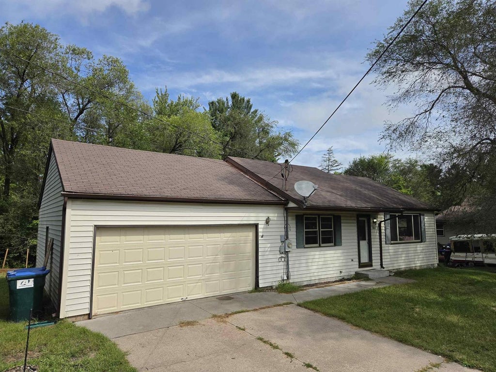 Photo of 420 W Division STREET, Wautoma, WI 54982 (MLS # 50332191)