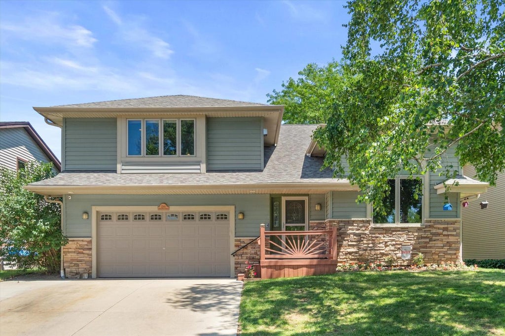Photo of 2540 S 95th STREET, West Allis, WI 53227 (MLS # 1968386)