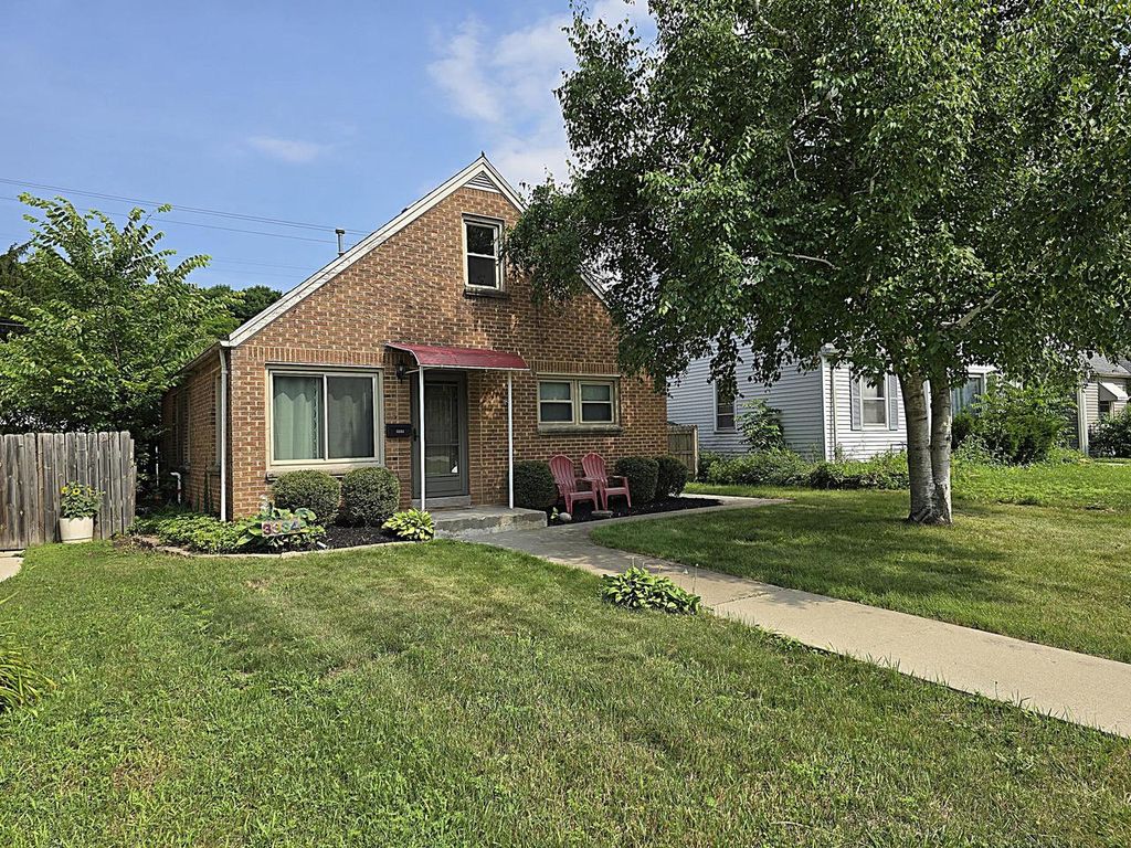 Photo of 3334 N 92nd STREET, Milwaukee, WI 53222 (MLS # 1947314)