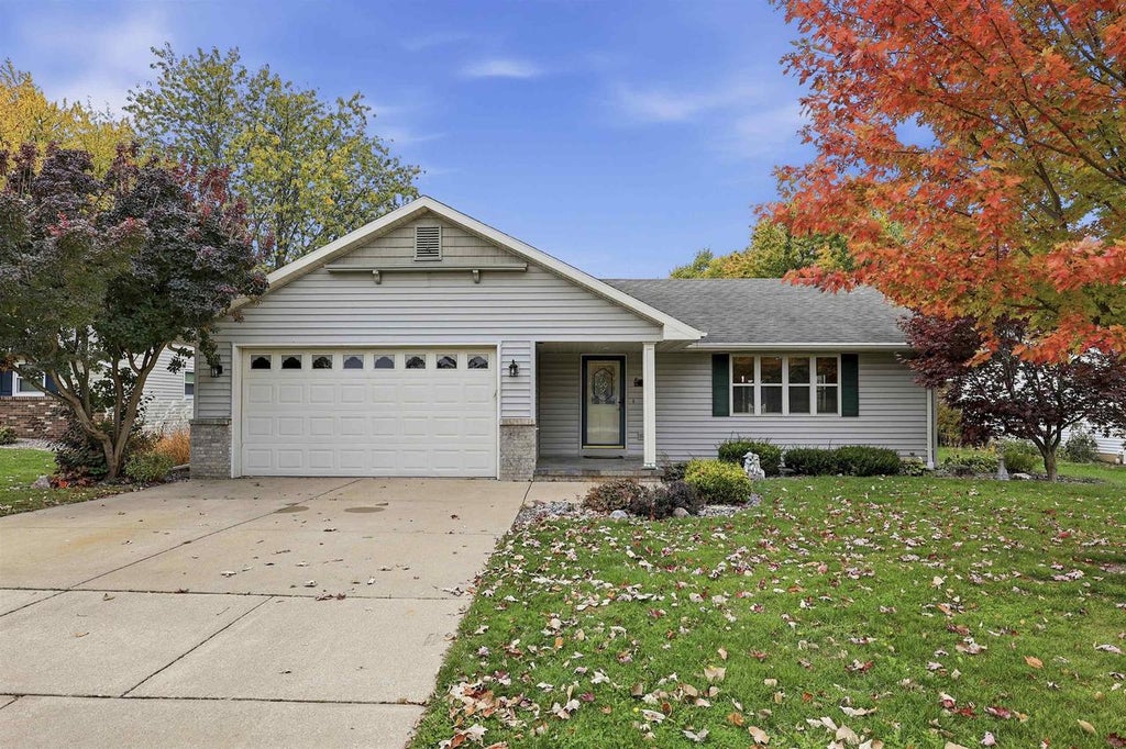Photo of 2419 N Lisa STREET, Appleton, WI 54914 (MLS # 50335046)