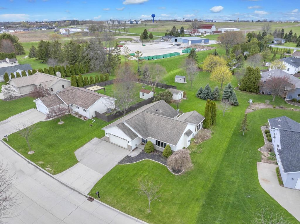 Photo of 4916 White Fox DRIVE, Sheboygan, WI 53081 (MLS # 1960541)