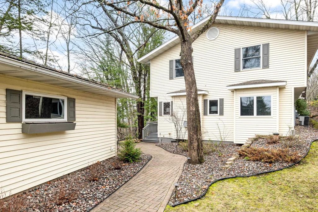 Photo of N4902 Peacock LANE, Green Lake, WI 54941 (MLS # 2020069)