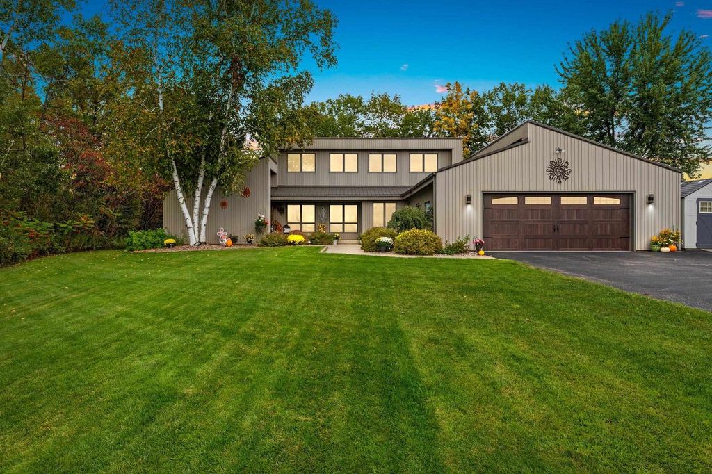 Photo of N5938 Wolf River ROAD, Shawano, WI 54166 (MLS # 50316407)