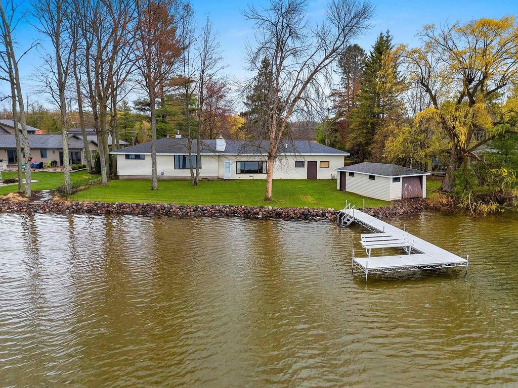 Photo of W8314 Rustic DRIVE, Clintonville, WI 54929 (MLS # 50324710)
