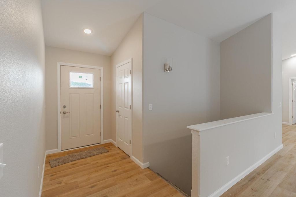 Photo of 860 Torrey Pines WAY, Plover, WI 54467 (MLS # 22600510)