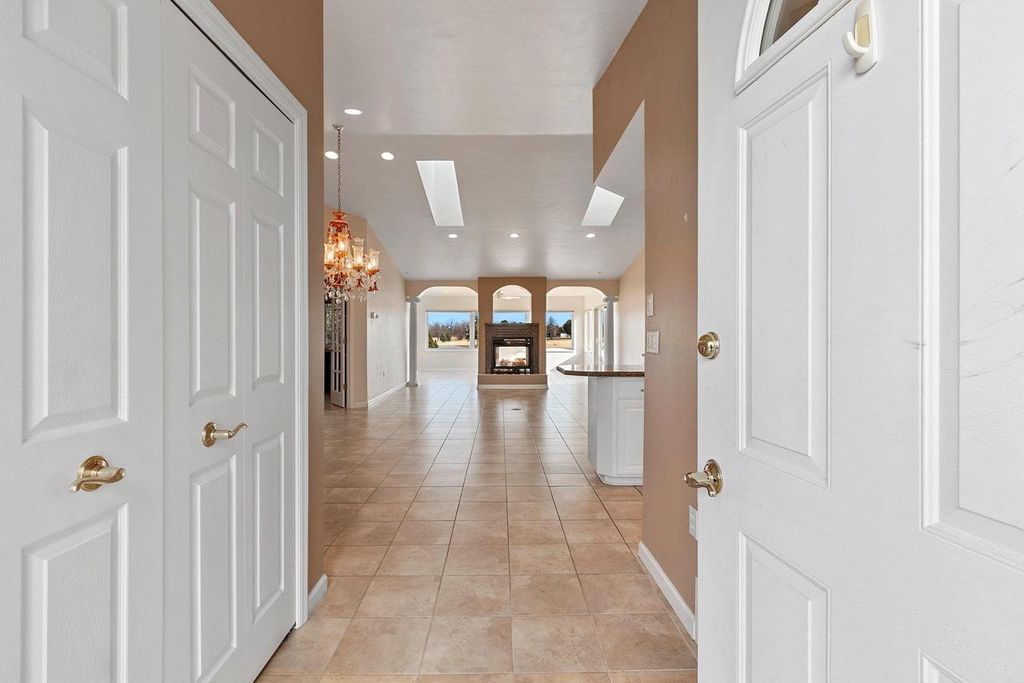 Photo of 1617 Twin Lakes CIRCLE, Green Bay, WI 54311 (MLS # 50322221)