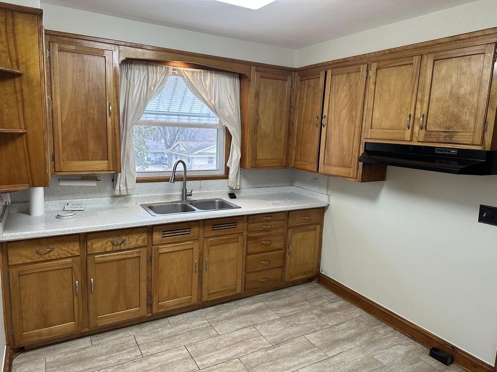 Photo of 816 S Monroe STREET, Stoughton, WI 53589 (MLS # 2014100)