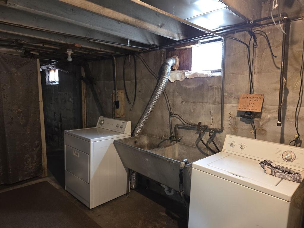 Photo of 314 Roosevelt AVENUE, Beloit, WI 53511 (MLS # 2023916)