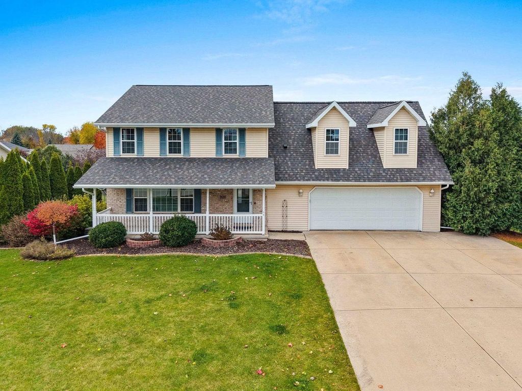 Photo of 2638 Spica LANE, Green Bay, WI 54311 (MLS # 50317244)